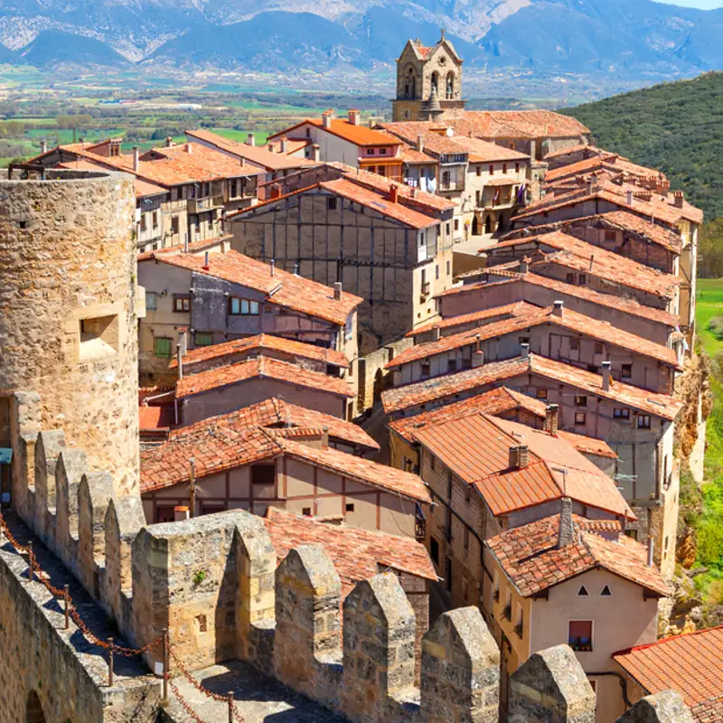 Burgos atesora el pueblo más bonito al que viajar este noviembre 