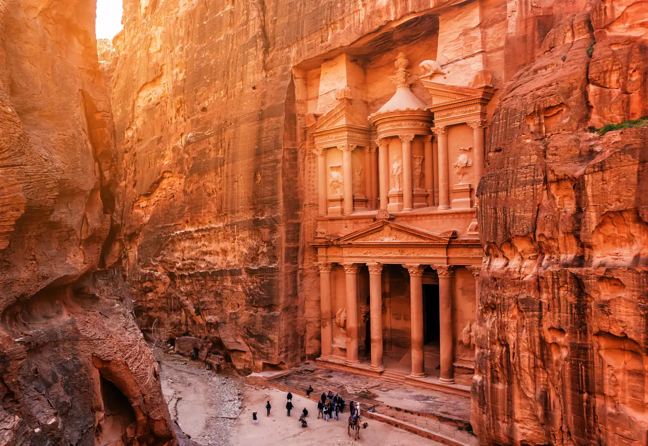 Petra: qué ver en el tesoro nabateo de Jordania con el 80% todavía oculto