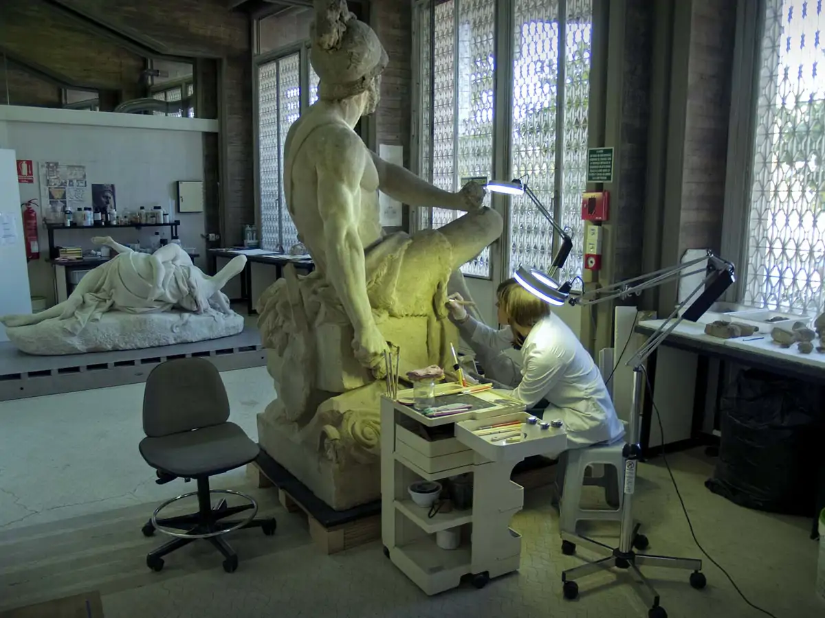 Visita al epicentro de la conservación del patrimonio cultural