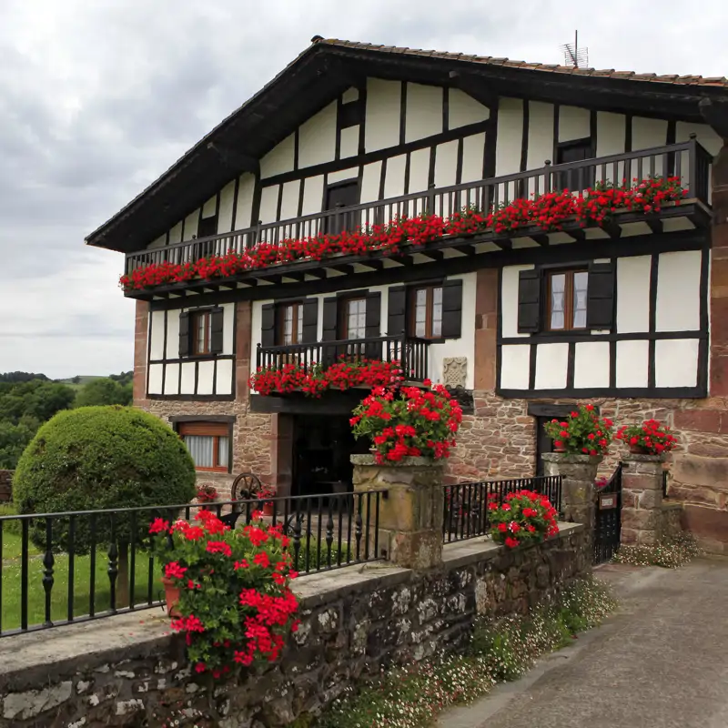 Paloma San Basilio sobre el valle de España en la que ha ambientado su nueva novela: “Quedé absolutamente fascinada. No podría creer que existiera tanta belleza"