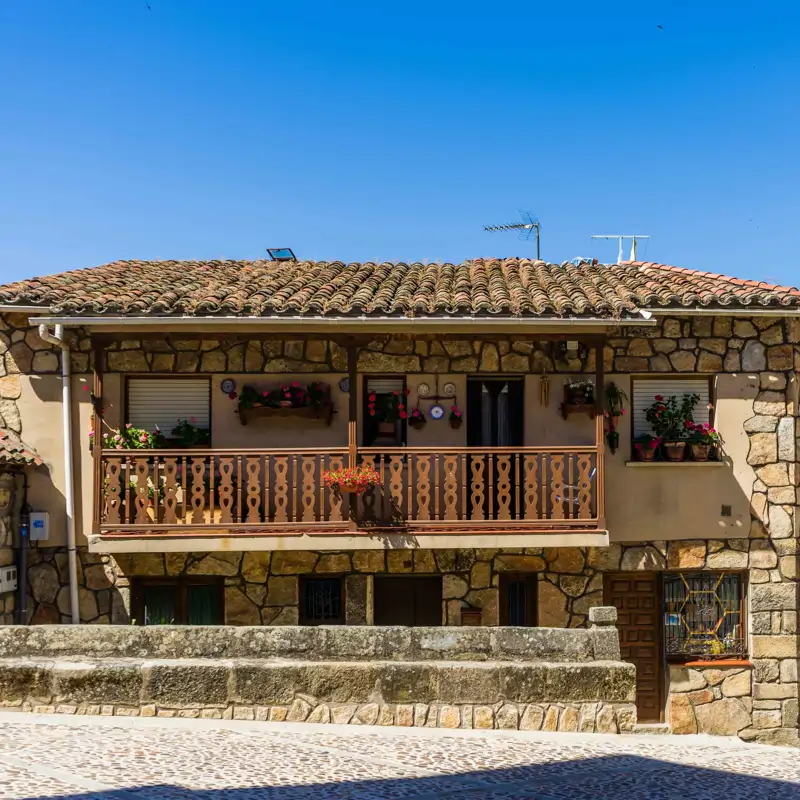 El pueblo de Castilla y León con pozas naturales para esquivar el calor: "Es lindo y minúsculo como una flor"
