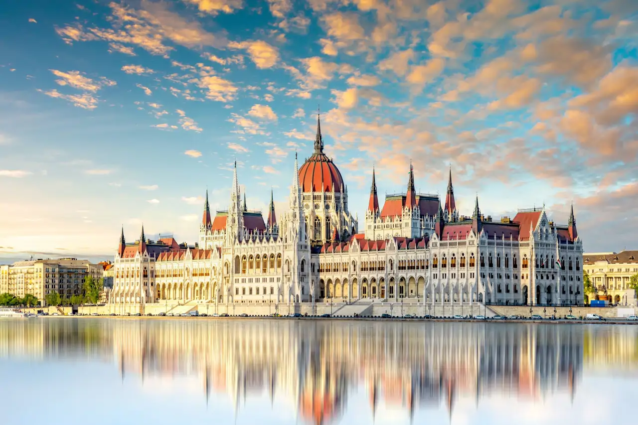 Visita al Parlamento di Budapest - Liberamente Traveller Visita al Parlamento di Budapest - Liberamente Traveller