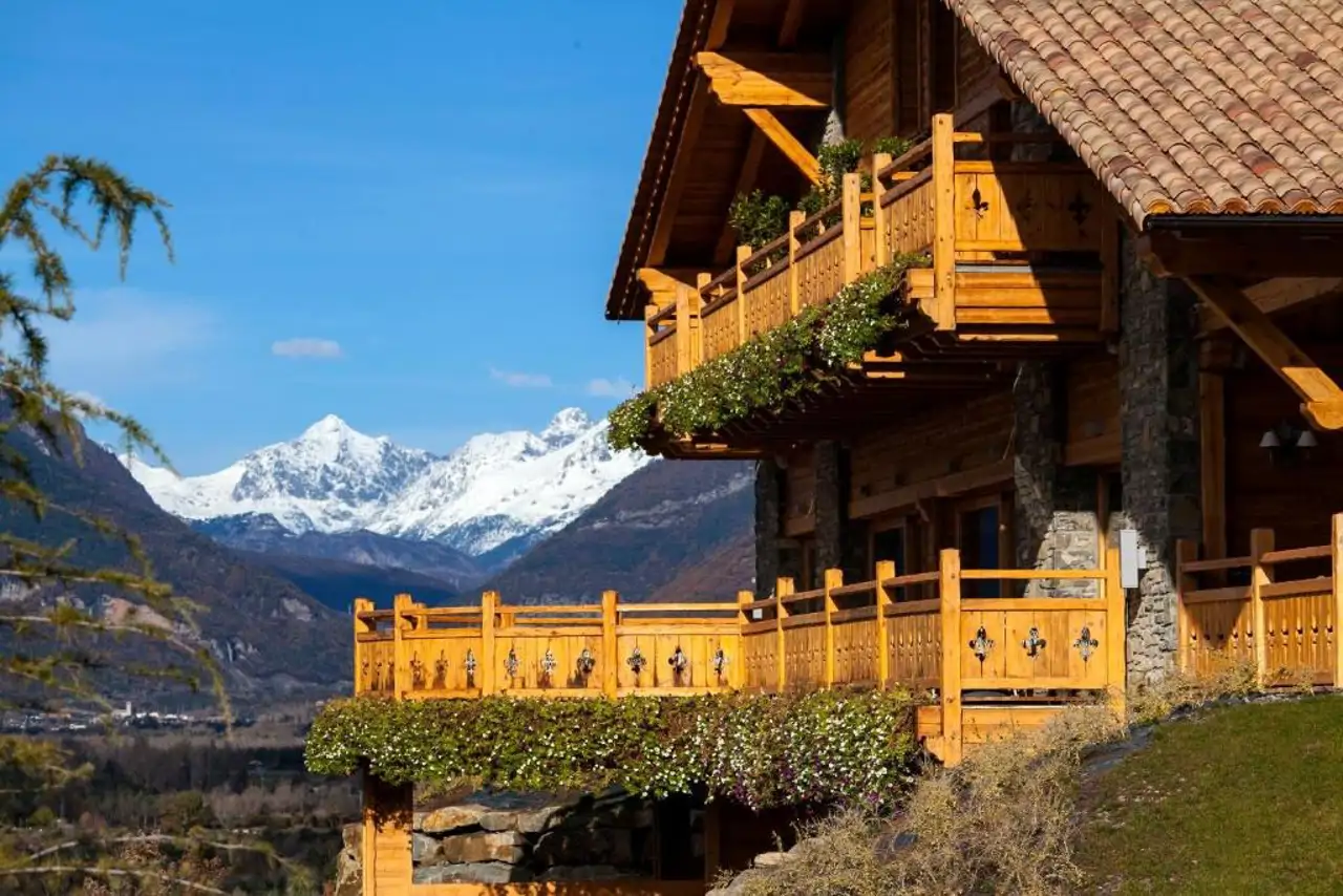 Discover the high-mountain hotels in Spain that look like they were taken from Switzerland